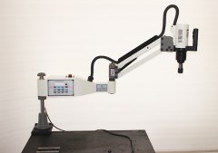 智能電動攻絲機